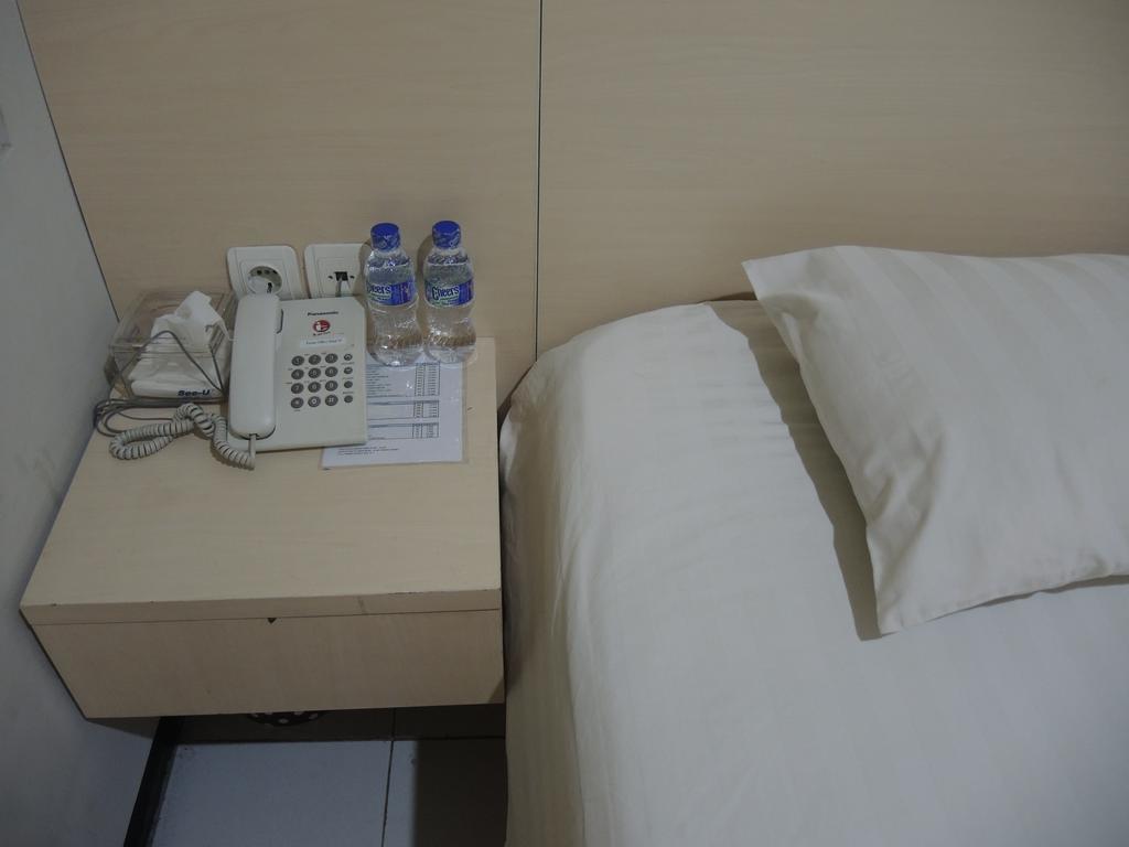 Swk 95 Hotel Surabaya Camera foto
