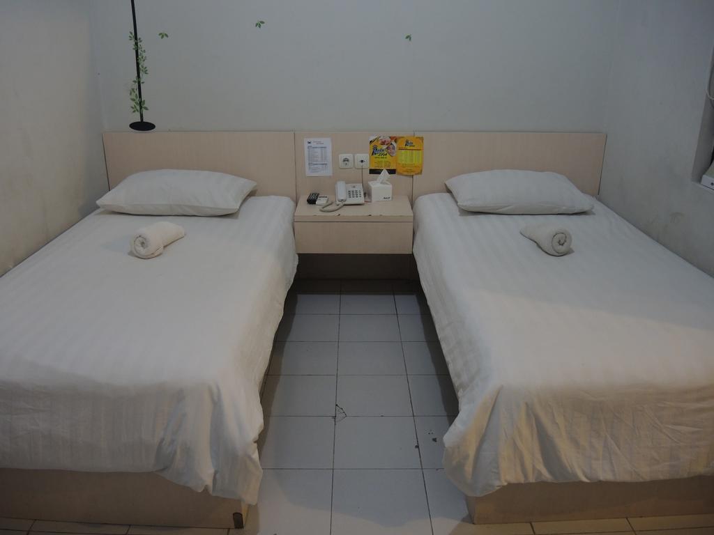 Swk 95 Hotel Surabaya Camera foto