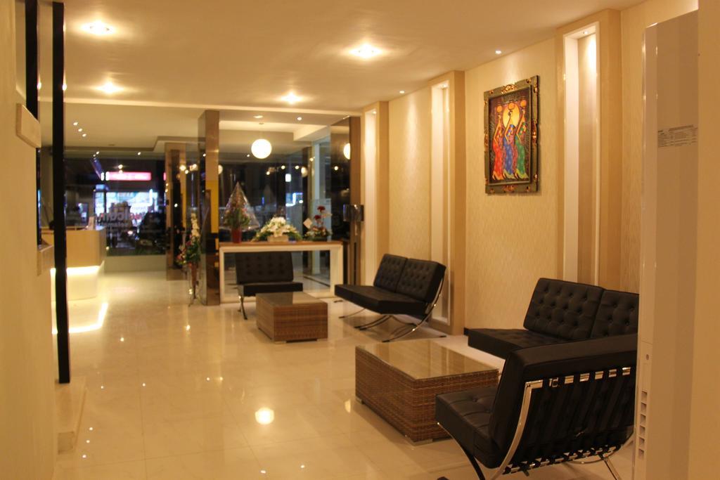 Swk 95 Hotel Surabaya Esterno foto
