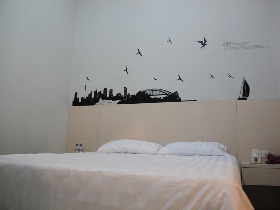 Swk 95 Hotel Surabaya Esterno foto
