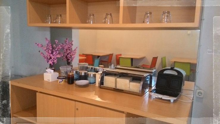 Swk 95 Hotel Surabaya Esterno foto